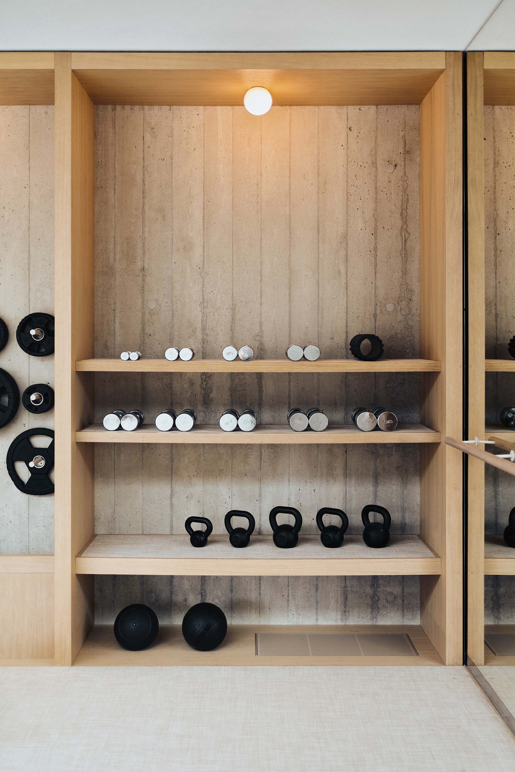 Akurat & PB/Studio,荷蘭,微水泥,極簡主義,酒店公寓設計案例,原木色,海濱酒店公寓