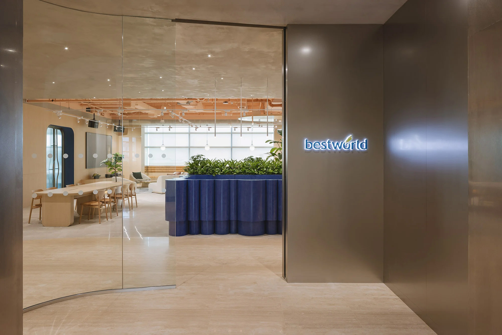 辦公室設計,辦公空間設計,辦公室設計案例,辦公室裝修,Bean Buro,國外辦公室設計案例,Best World,西班牙,新加坡,護膚和健康品牌辦公室