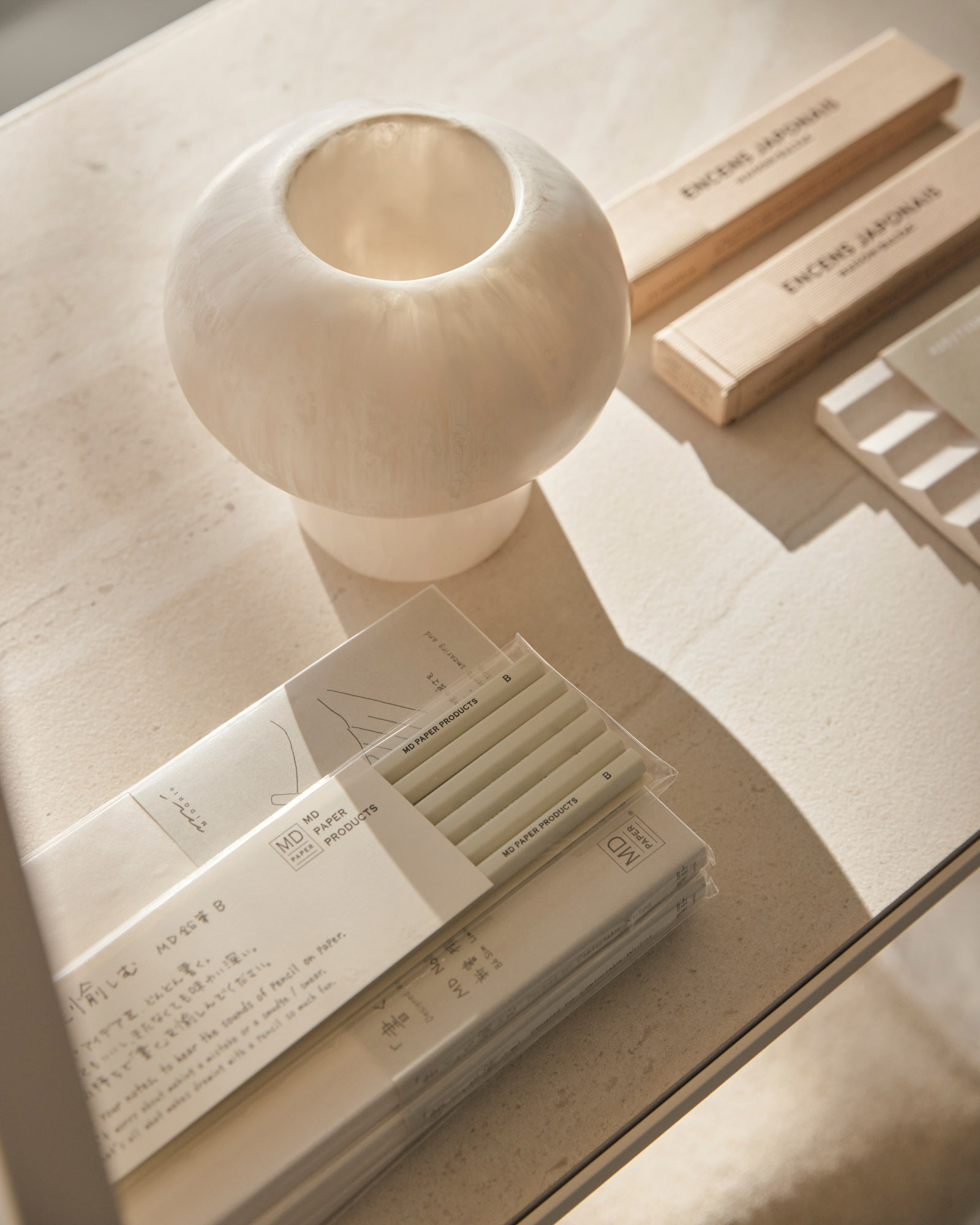 精品店設計,服裝店設計,INN. STUDIO,Comunete服裝店,Maximale,服裝店設計方案,服裝店設計案例,極簡主義,極簡風格服裝店