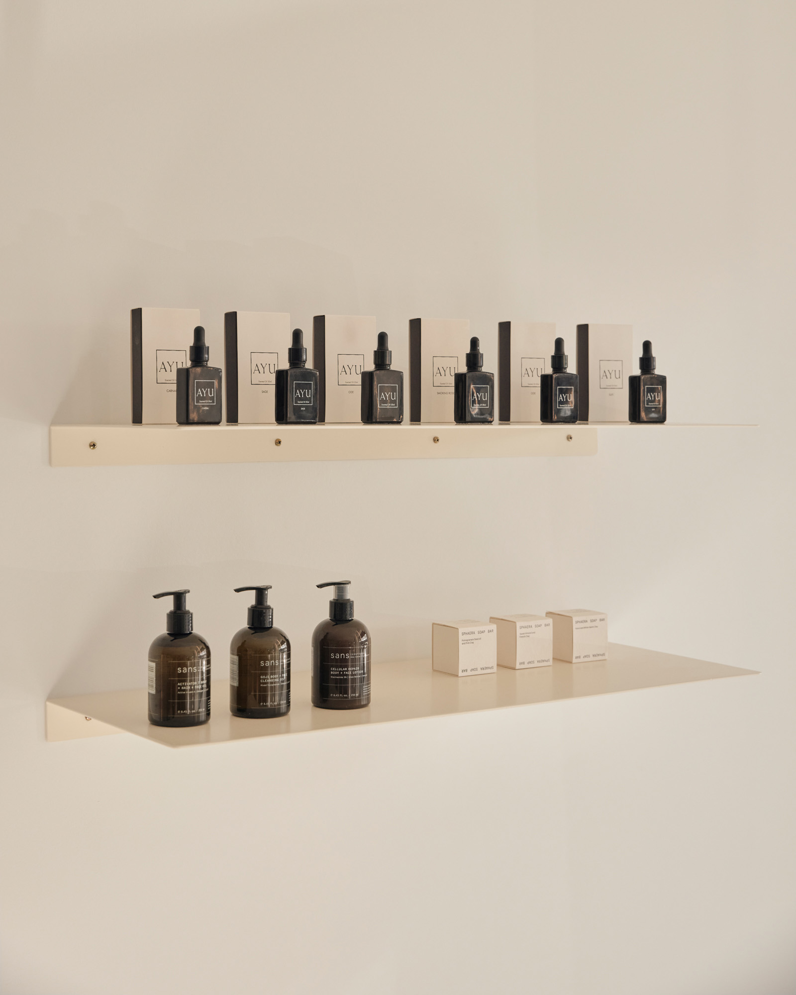 精品店設計,服裝店設計,INN. STUDIO,Comunete服裝店,Maximale,服裝店設計方案,服裝店設計案例,極簡主義,極簡風格服裝店