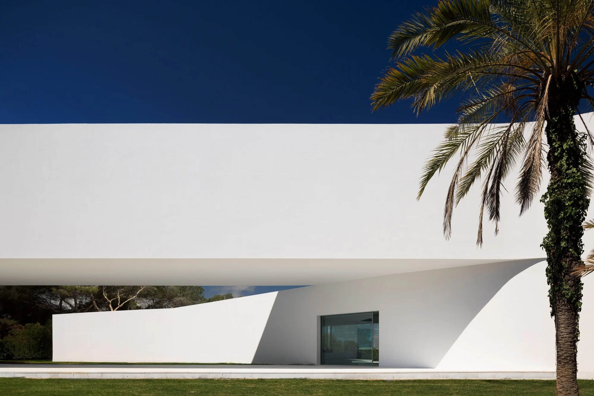 Fran Silvestre Arquitectos,別墅設計案例,別墅設計方案,海景別墅,西班牙,景觀別墅,極簡主義,極簡風格