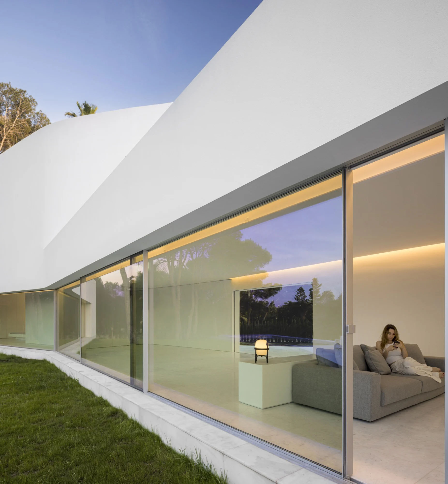 Fran Silvestre Arquitectos,別墅設計案例,別墅設計方案,海景別墅,西班牙,景觀別墅,極簡主義,極簡風格