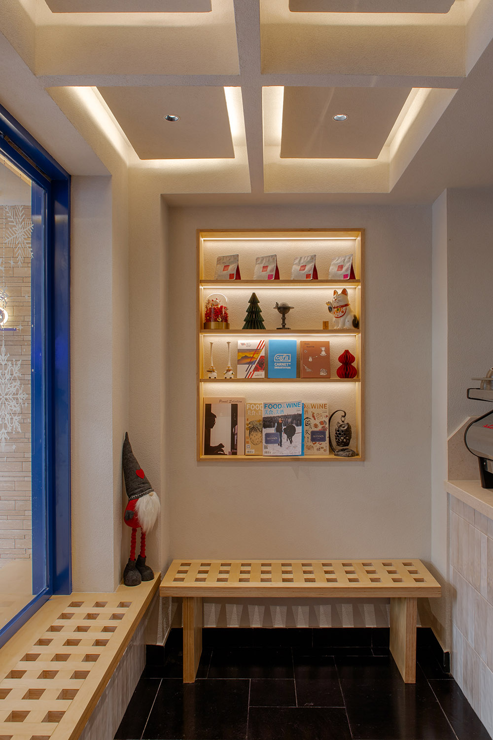 酒吧設計,咖啡廳設計,日咖夜酒,日咖夜酒空間設計,街邊商鋪設計,街邊咖啡店設計,咖啡廳設計案例,咖啡廳設計方案,南京,南京Bistro&Coffee,暗線設計