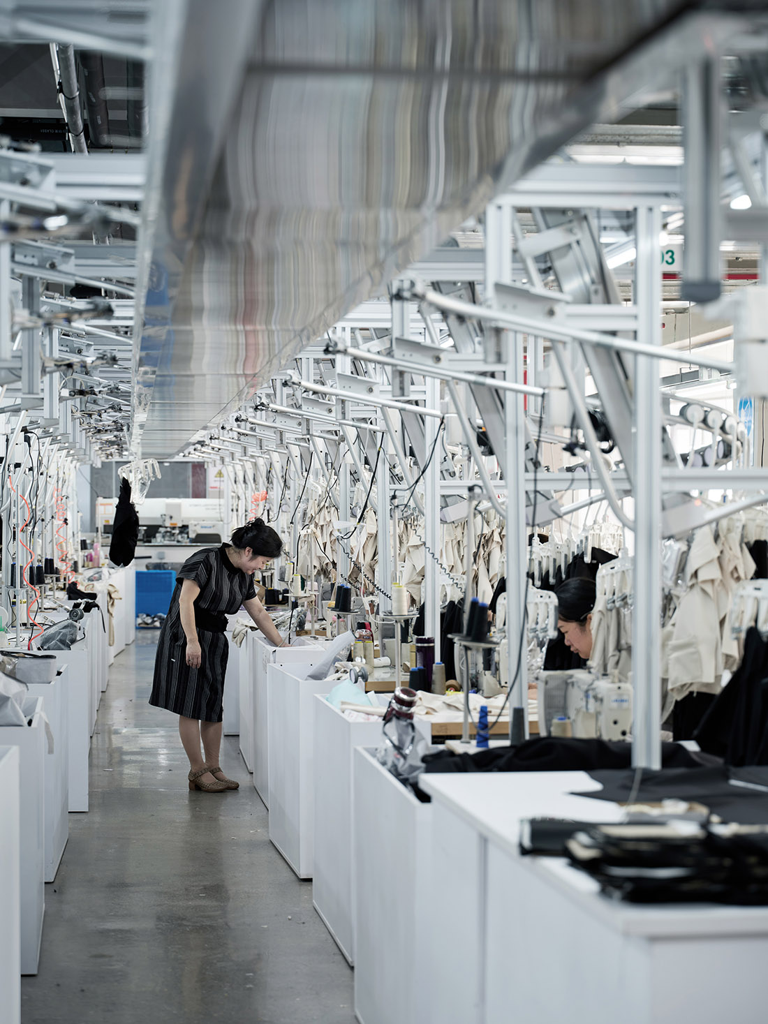 建築設計,園區建築設計,辦公室設計,工業園區建築設計,工廠設計,研發空間設計,辦公園區設計,服裝公司辦公總部設計,浙江紹興巴魯特總部,大犬建築