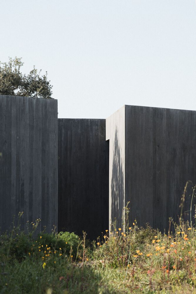 別墅設計,gonçalobonniz arquitectos,500㎡,別墅設計案例,別墅設計方案,別墅裝修,野獸派風格,葡萄牙,景觀別墅,木模混凝土