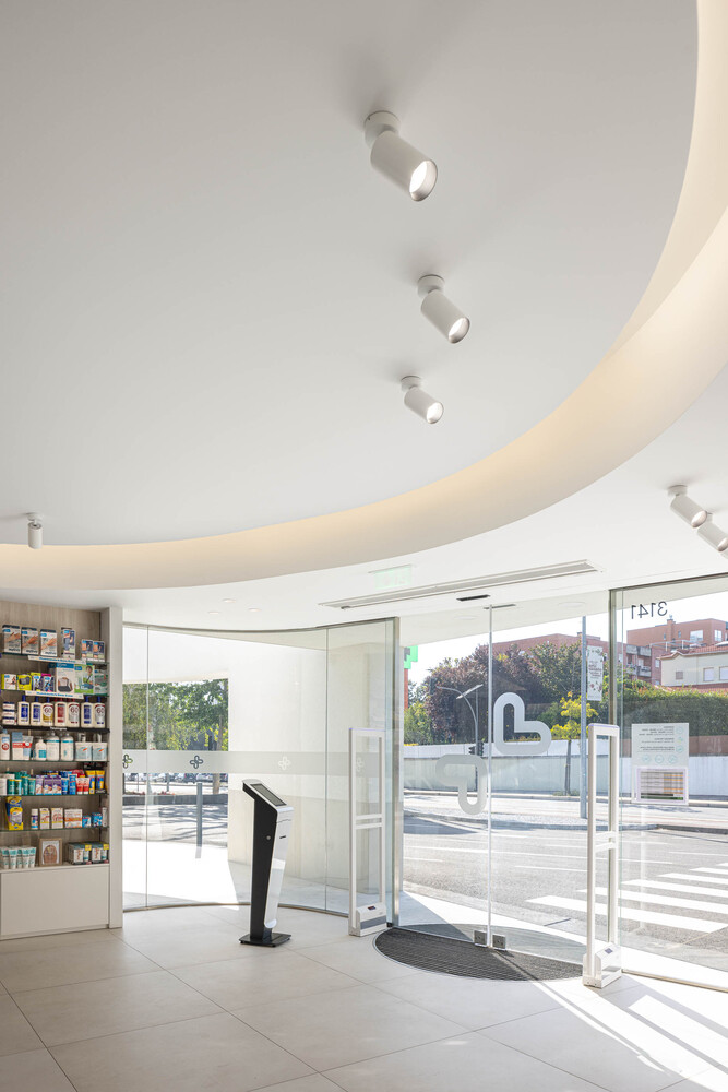 Tsou Arquitectos,278㎡,社區藥店,創意藥店,葡萄牙,藥店設計