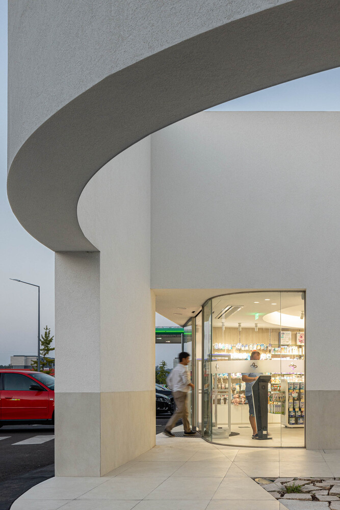 Tsou Arquitectos,278㎡,社區藥店,創意藥店,葡萄牙,藥店設計
