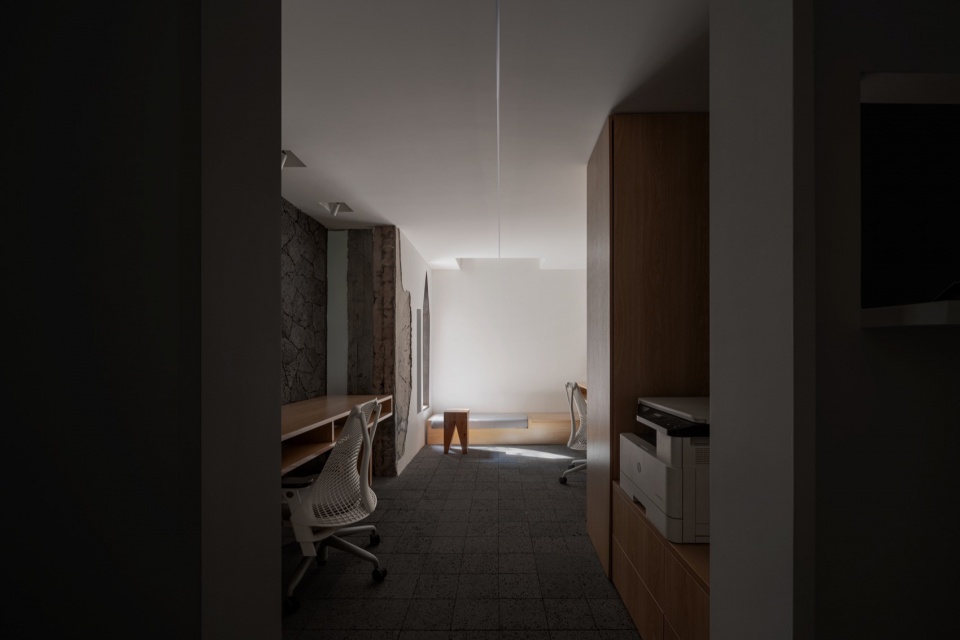 辦公室設計,辦公室設計案例,設計公司辦公室設計,工作室設計,辦公室設計方案,廣州懷舊的未來,廣州,黑白木設計