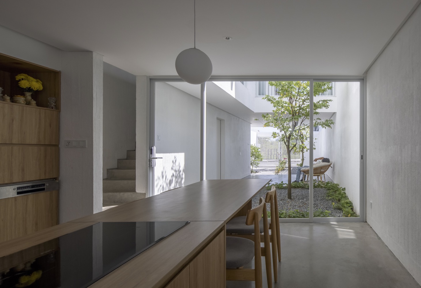 HH Studio,越南,別墅設計案例,別墅設計,204㎡,別墅裝修效果圖,庭院別墅,極簡主義,極簡風格別墅