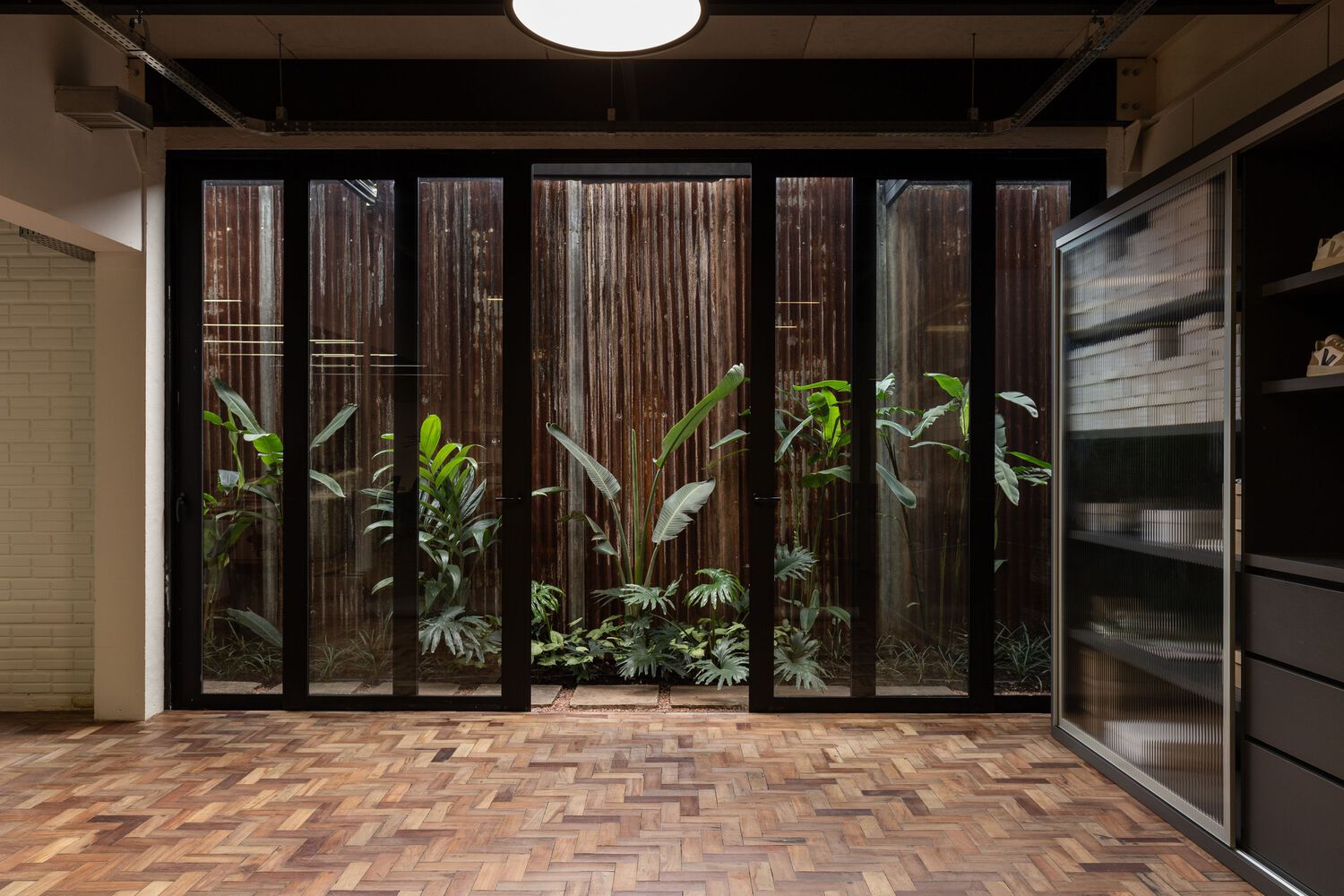 辦公室設計,辦公室設計案例,服裝公司辦公室設計,開放式辦公室設計,Íntegra Studio Arquitetura,巴西,廠房改造,總部辦公室,Vert Campo Bom