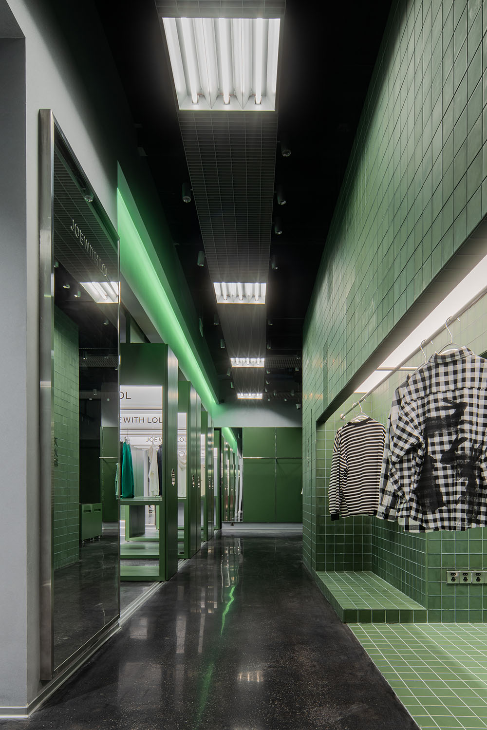 服裝店設計,服裝集合店設計,服裝店設計案例,服裝店設計方案,零售店設計,商店設計,服裝零售店設計,男裝店設計,西安,著而樂趣JOEWITHLOL,REDPAPER DESIGN