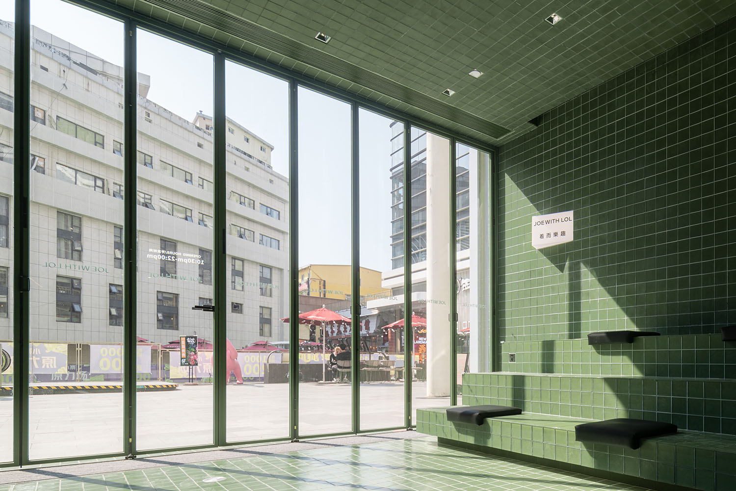 服裝店設計,服裝集合店設計,服裝店設計案例,服裝店設計方案,零售店設計,商店設計,服裝零售店設計,男裝店設計,西安,著而樂趣JOEWITHLOL,REDPAPER DESIGN