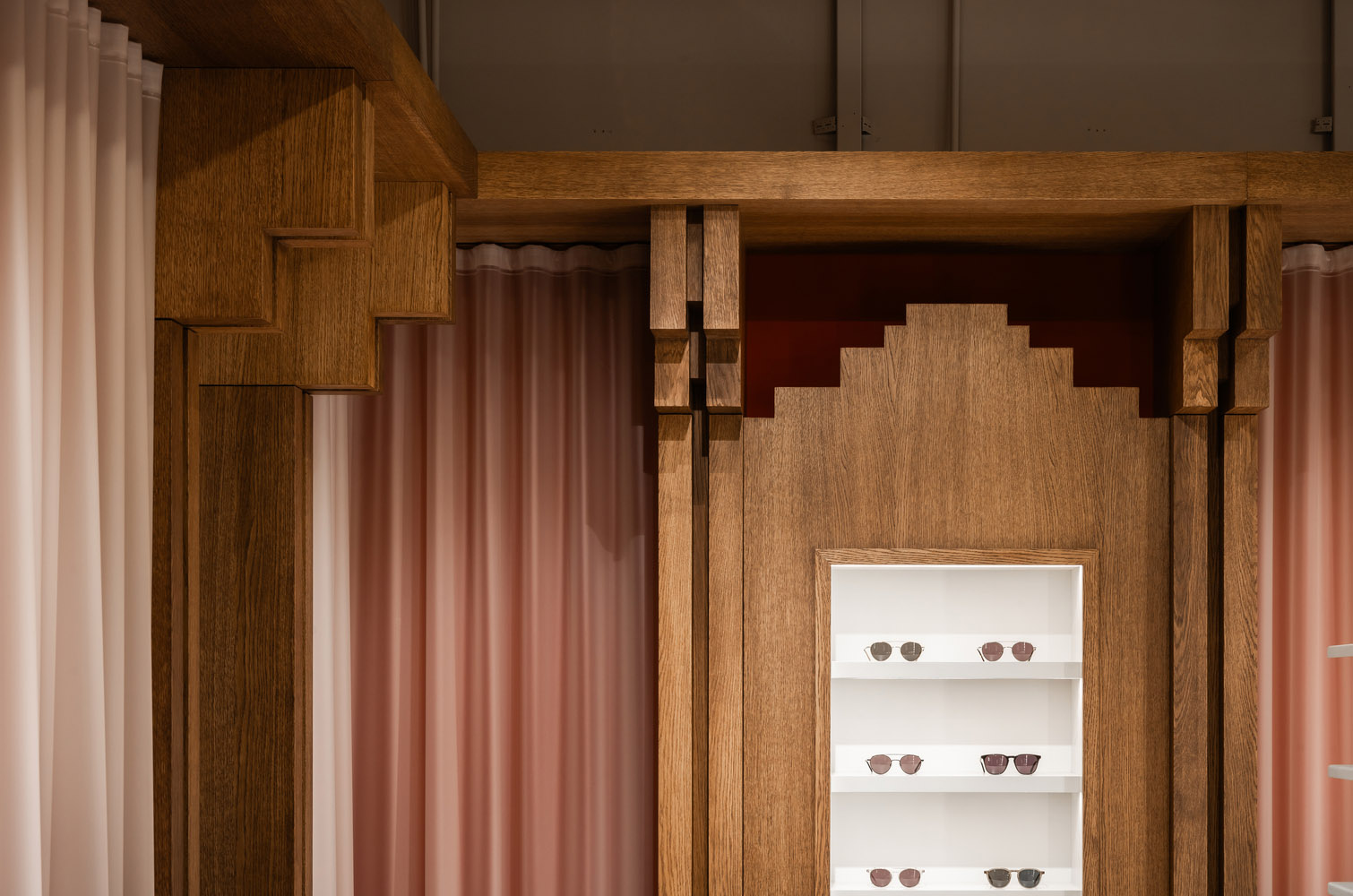 眼鏡店設計,零售店設計,眼鏡零售店設計,眼鏡店設計案例,Bogdan Ciocodeica Studio,羅馬尼亞,布加勒斯特,Lunet眼鏡精品店,70㎡,創意眼鏡店