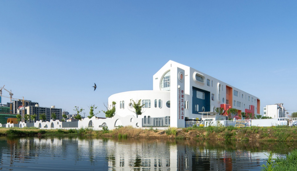 幼兒園設計,校園設計,幼兒園改造,學校設計,建築改造,立麵設計,幼兒園設計案例,安徽舒城生命力幼兒園,安徽舒城,迪卡建築設計中心