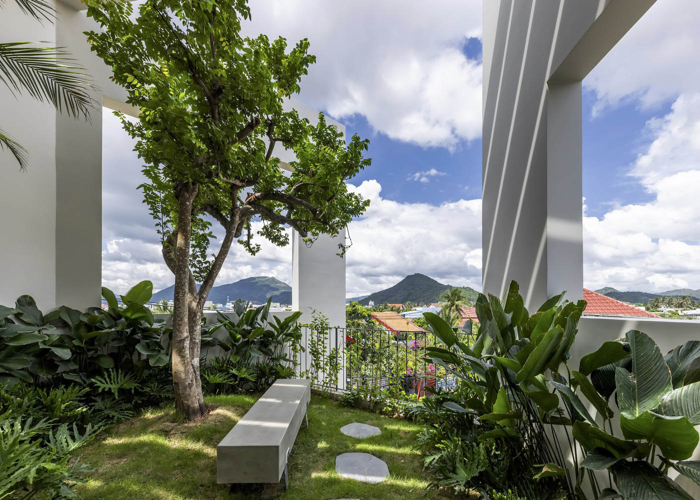 住宅設計,Pham Huu Son Architects,越南,別墅設計案例,住宅設計方案,芽莊,400㎡,別墅設計,聯排別墅