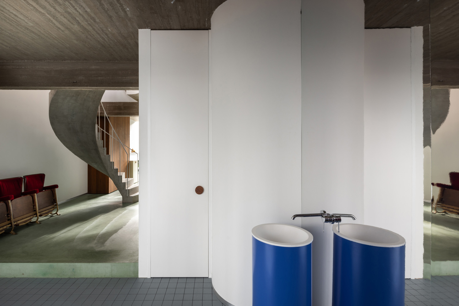 memo architectuur,別墅設計,240㎡,比利時,聯排別墅設計案例,野獸派風格,極簡主義