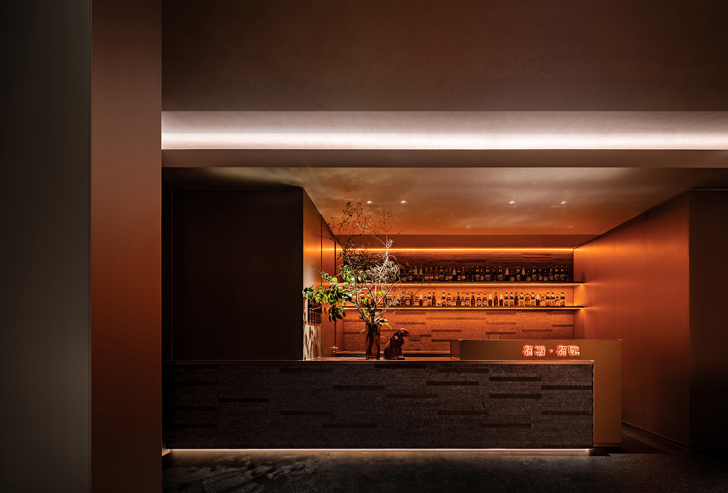 餐廳設計,烤鴨店設計,休閑餐廳設計,高檔餐廳設計,餐廳設計案例,餐廳設計方案,餐廳裝修,主題餐廳設計,北京萬蔚烤鴨北京菜王府井店,北京,IN.X屋裏門外設計