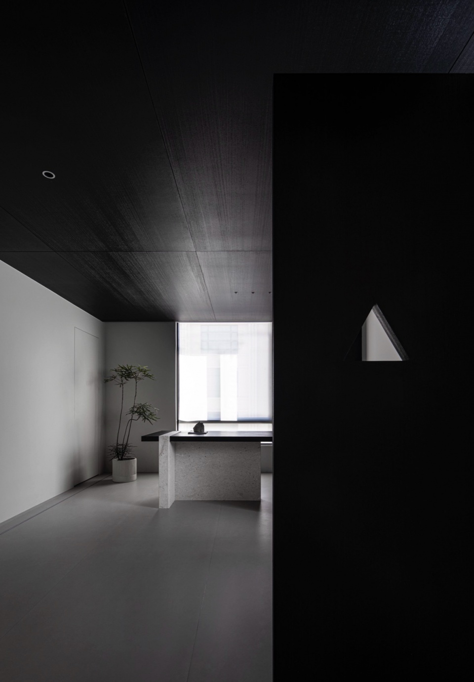 辦公室設計,辦公室設計案例,設計公司辦公室設計,工作室設計,辦公室設計方案,廣東汕頭回歸本原辦公室,廣東汕頭,由裏空間設計