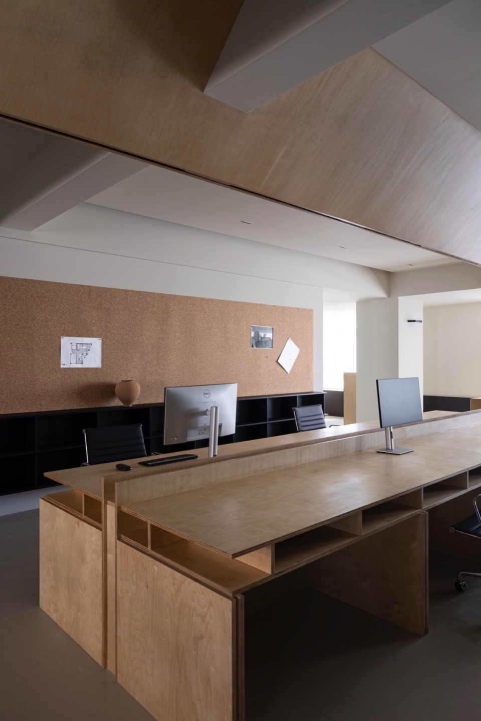 辦公室設計,辦公室設計案例,設計公司辦公室設計,工作室設計,辦公室設計方案,廣東汕頭回歸本原辦公室,廣東汕頭,由裏空間設計