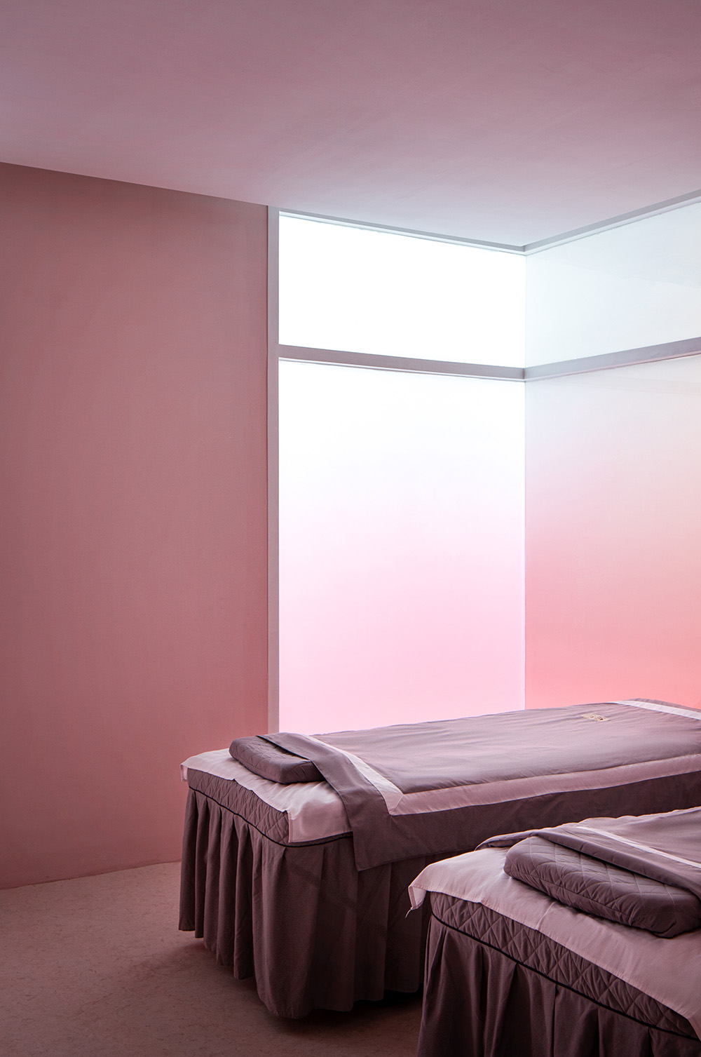 美容院設計,美容店設計,護膚店設計,美容院設計案例,醫美空間設計,醫美中心,貴州CHERRYHOUSE櫻桃家醫療美容抗衰中心,貴州,樓房花朶設計