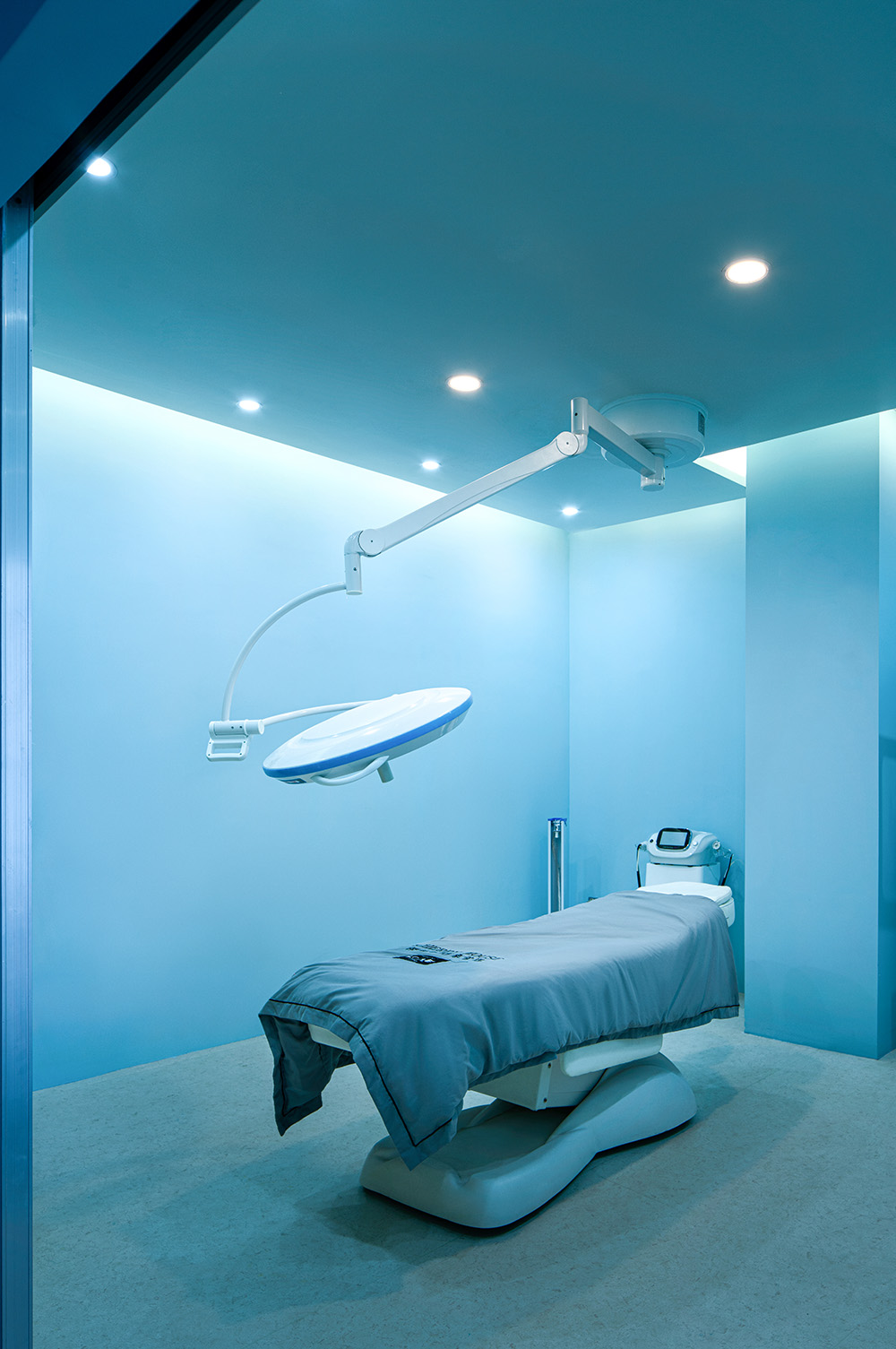 美容院設計,美容店設計,護膚店設計,美容院設計案例,醫美空間設計,醫美中心,貴州CHERRYHOUSE櫻桃家醫療美容抗衰中心,貴州,樓房花朶設計