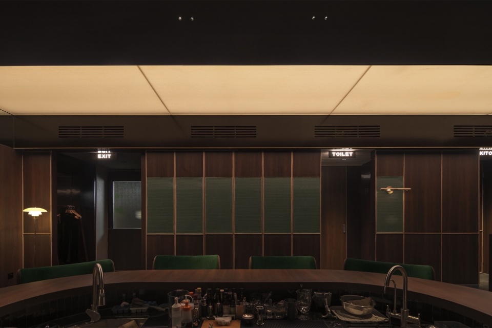 咖啡廳設計,咖啡店設計,咖啡店設計案例,酒吧設計,日咖夜酒,日咖夜酒空間設計,武漢單行本咖啡酒吧,武漢,外物WHYWOULD