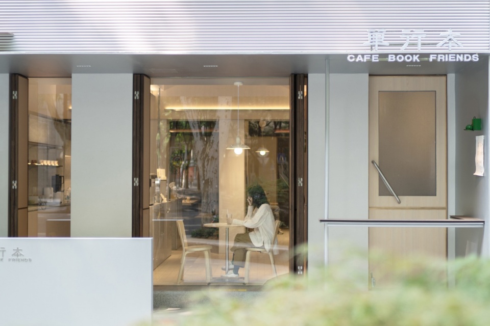 咖啡廳設計,咖啡店設計,咖啡店設計案例,酒吧設計,日咖夜酒,日咖夜酒空間設計,武漢單行本咖啡酒吧,武漢,外物WHYWOULD