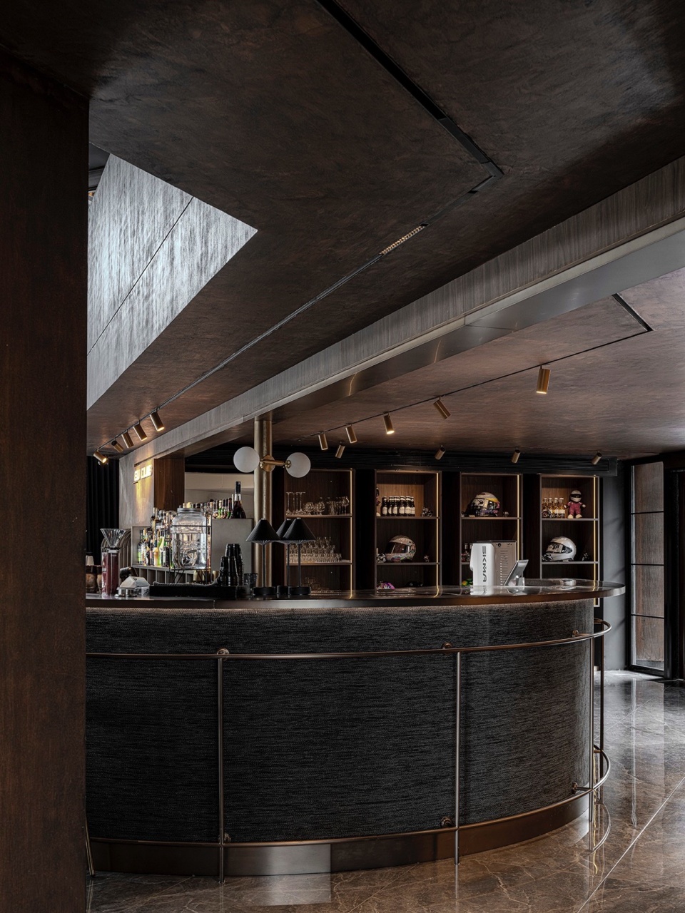 酒吧設計,主題酒吧設計,機車主題酒吧設計,酒吧設計案例,酒吧設計方案,酒吧裝修,酒吧外立麵改造,佛山順德EWclub機車主題威士忌酒吧,佛山順德,超然建築工作室