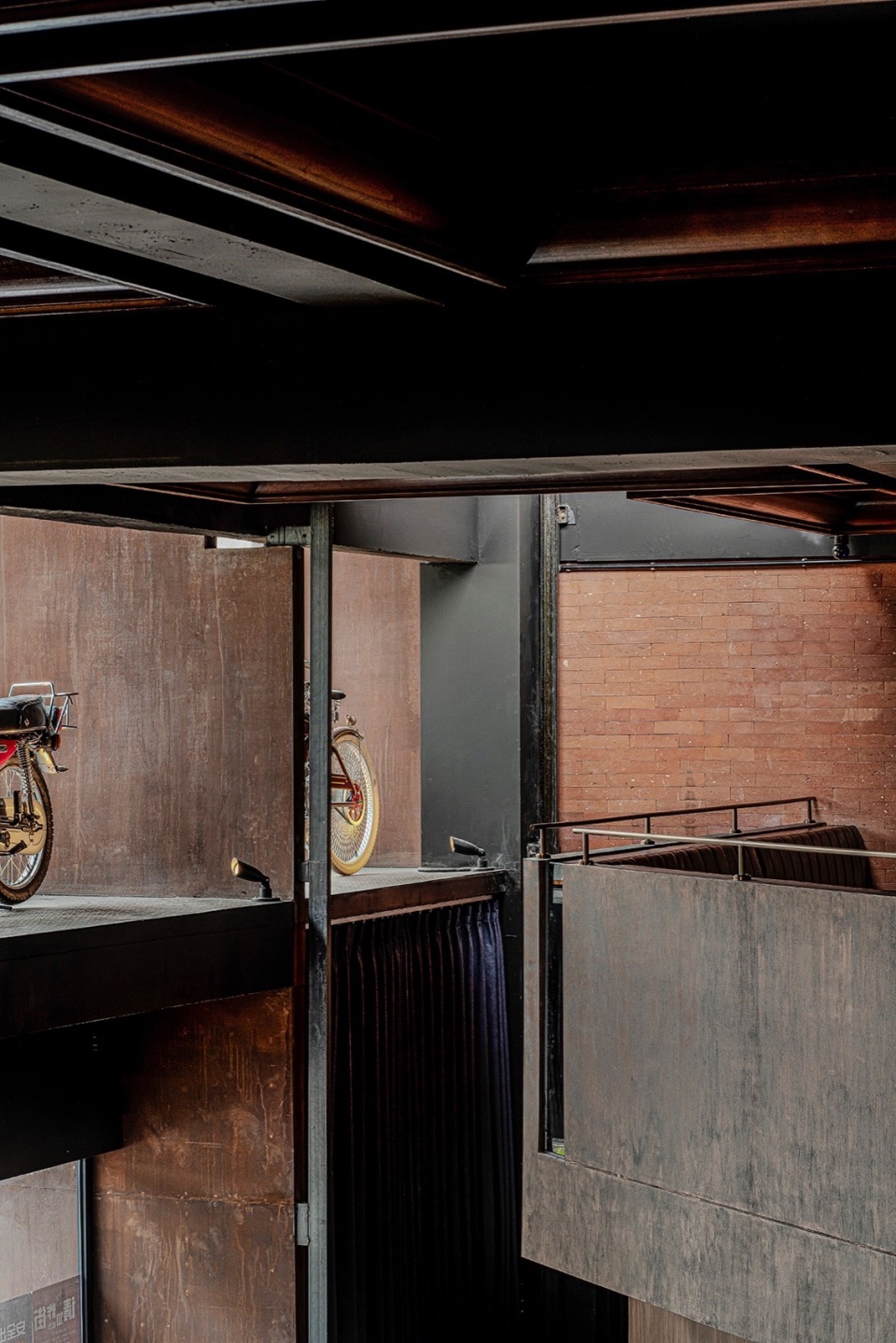 酒吧設計,主題酒吧設計,機車主題酒吧設計,酒吧設計案例,酒吧設計方案,酒吧裝修,酒吧外立麵改造,佛山順德EWclub機車主題威士忌酒吧,佛山順德,超然建築工作室