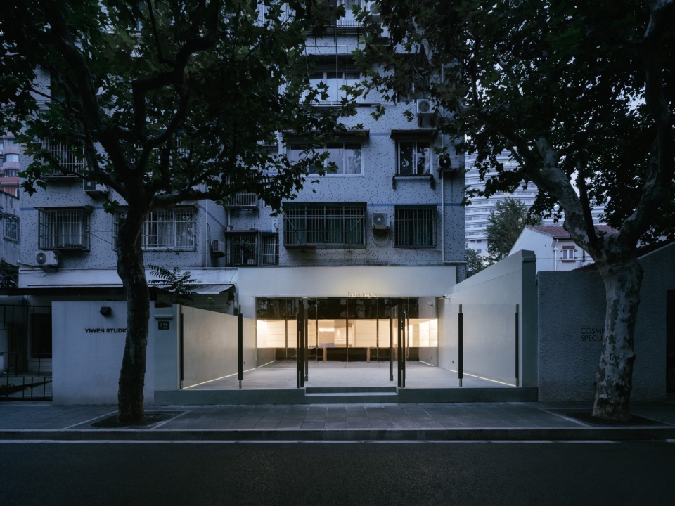 服裝店設計,服裝店設計案例,零售店設計,時裝店設計,服裝店設計方案,女裝店設計,上海lost in echo服裝店,上海,棟棲設計