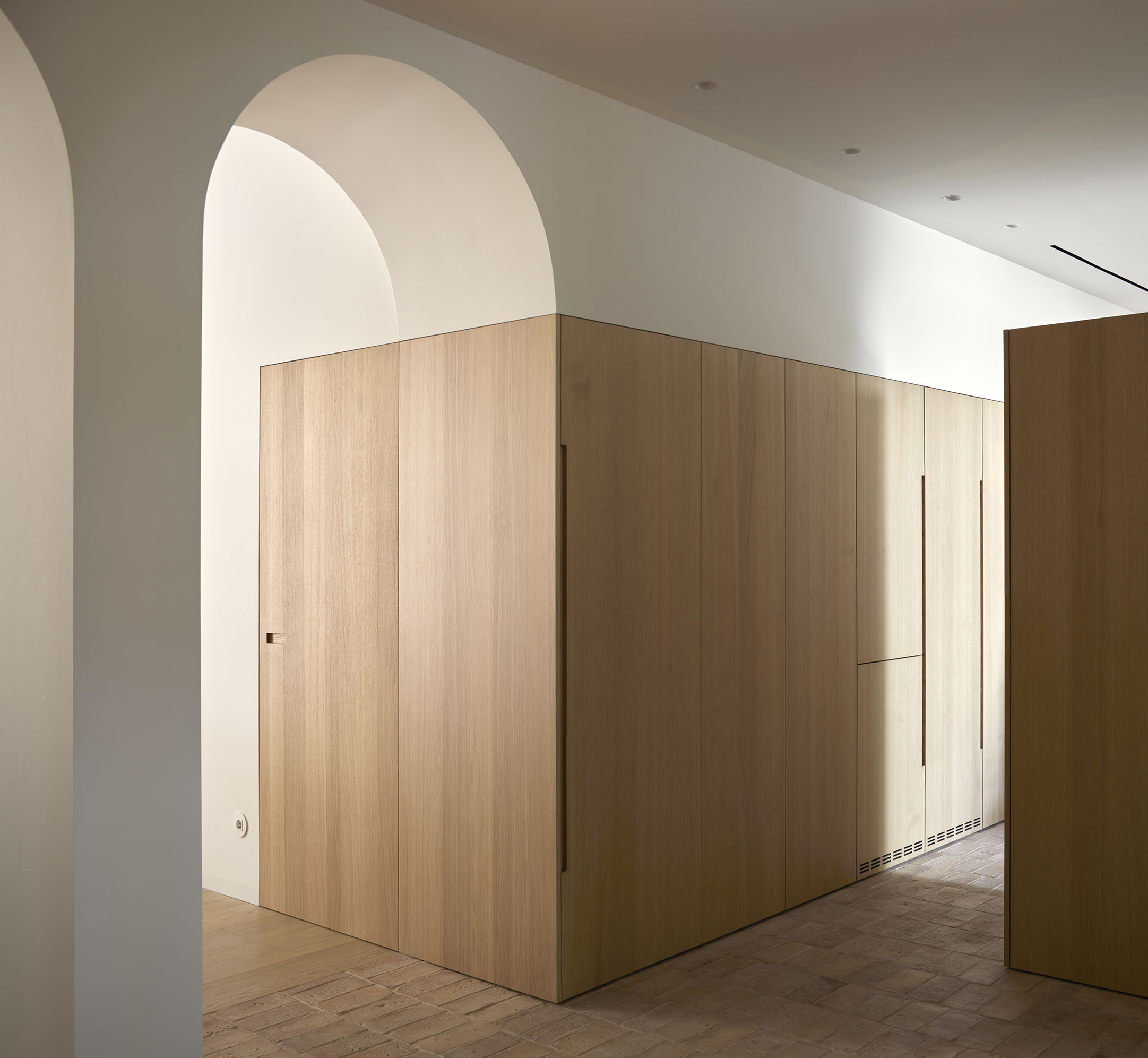 住宅設計,DG Arquitecto,住宅設計案例,住宅改造設計,白色,原木色,極簡風格,極簡主義,西班牙