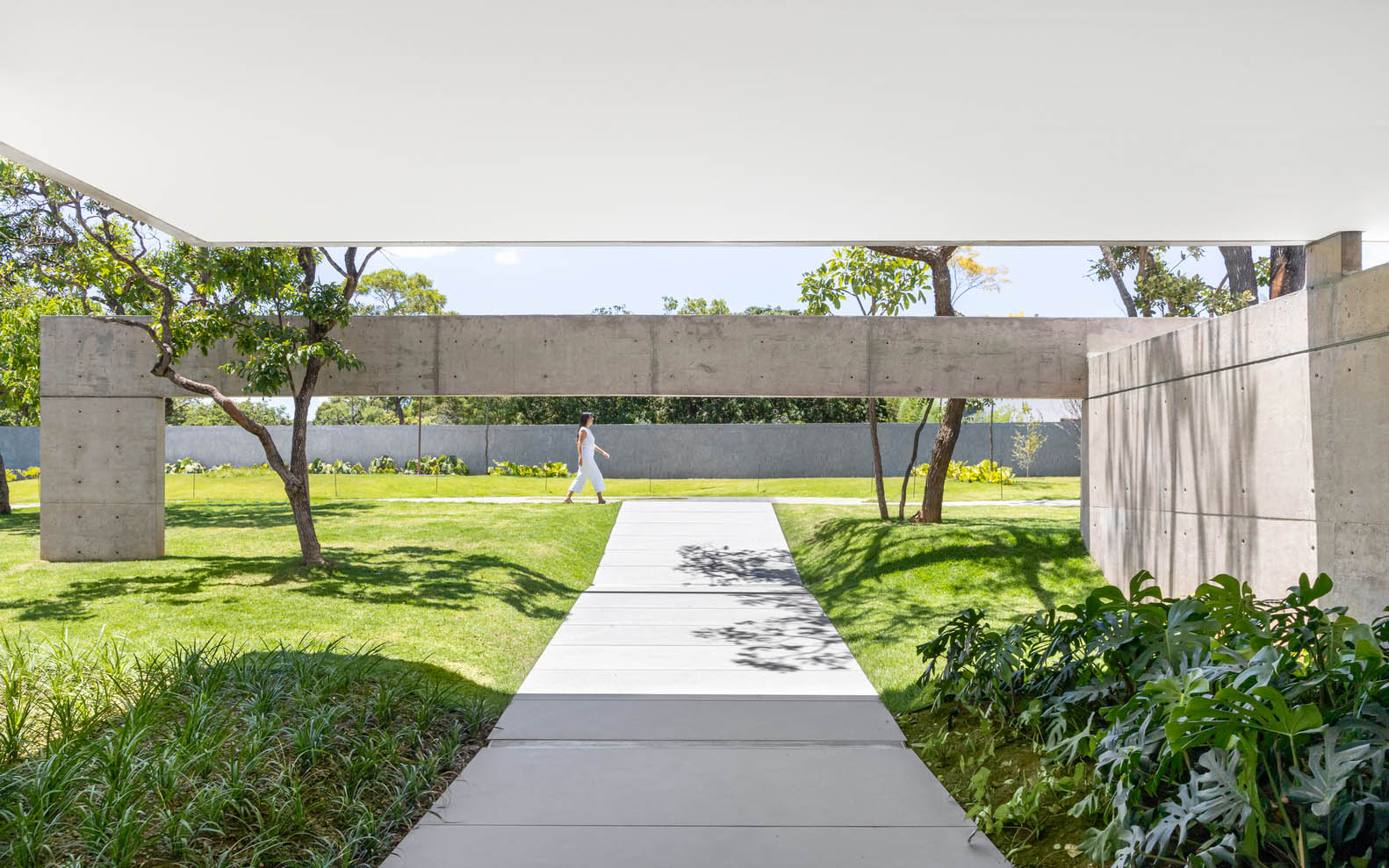 Paulo Henrique Paranhos,別墅設計案例,別墅設計,別墅設計方案,景觀別墅,原木色,開放式布局,640㎡,巴西