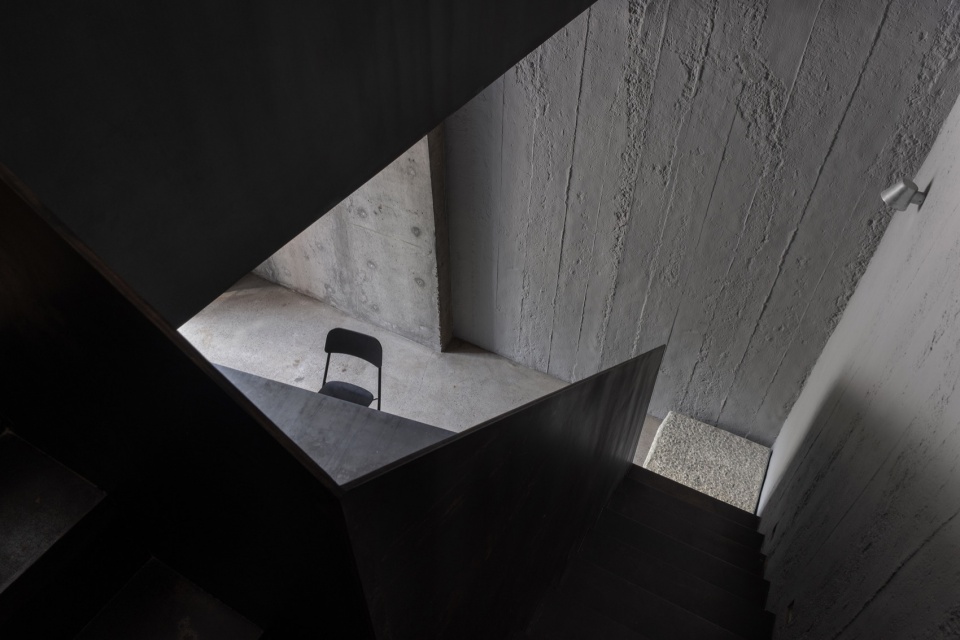 酒吧設計方案,酒吧設計,日咖夜酒,日咖夜酒空間設計,酒吧設計案例,威士忌酒吧設計,大連baas by chuck酒吧,大連,R-BAS大棟建築