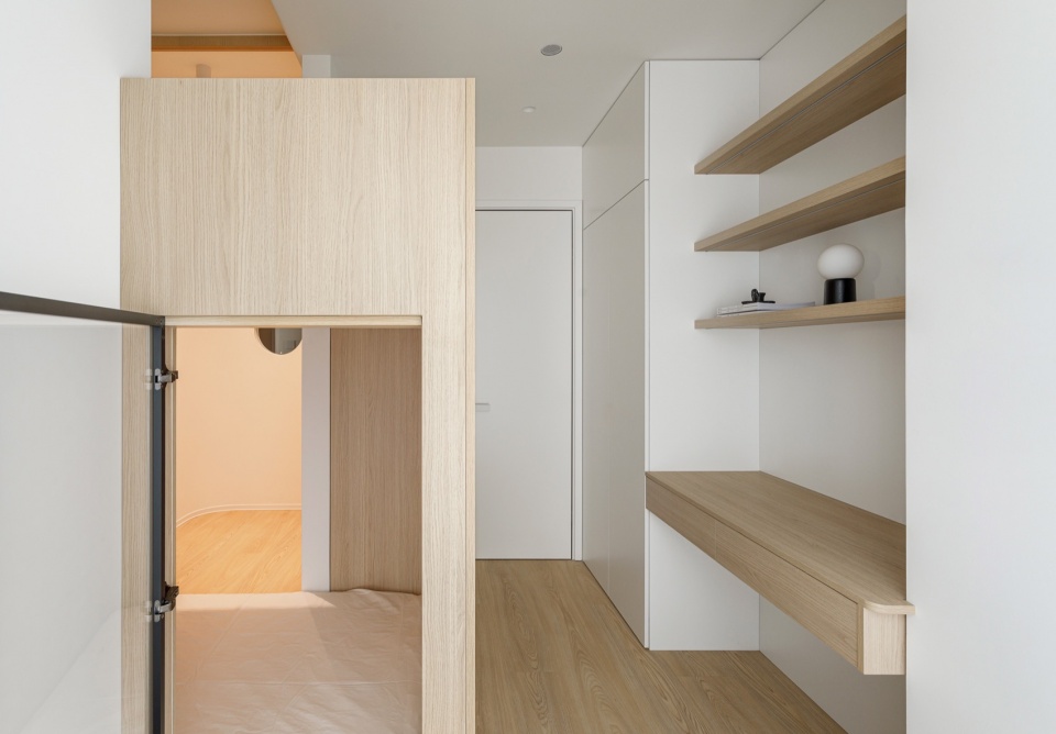 85㎡住宅設計,85㎡,住宅設計,家裝設計,小戶型設計,公寓設計,住宅設計案例,住宅設計方案,極簡風格住宅設計,舊房改造,住宅翻新,北京,北京住宅《疊屋》橫與縱的空間重塑,辰境設計