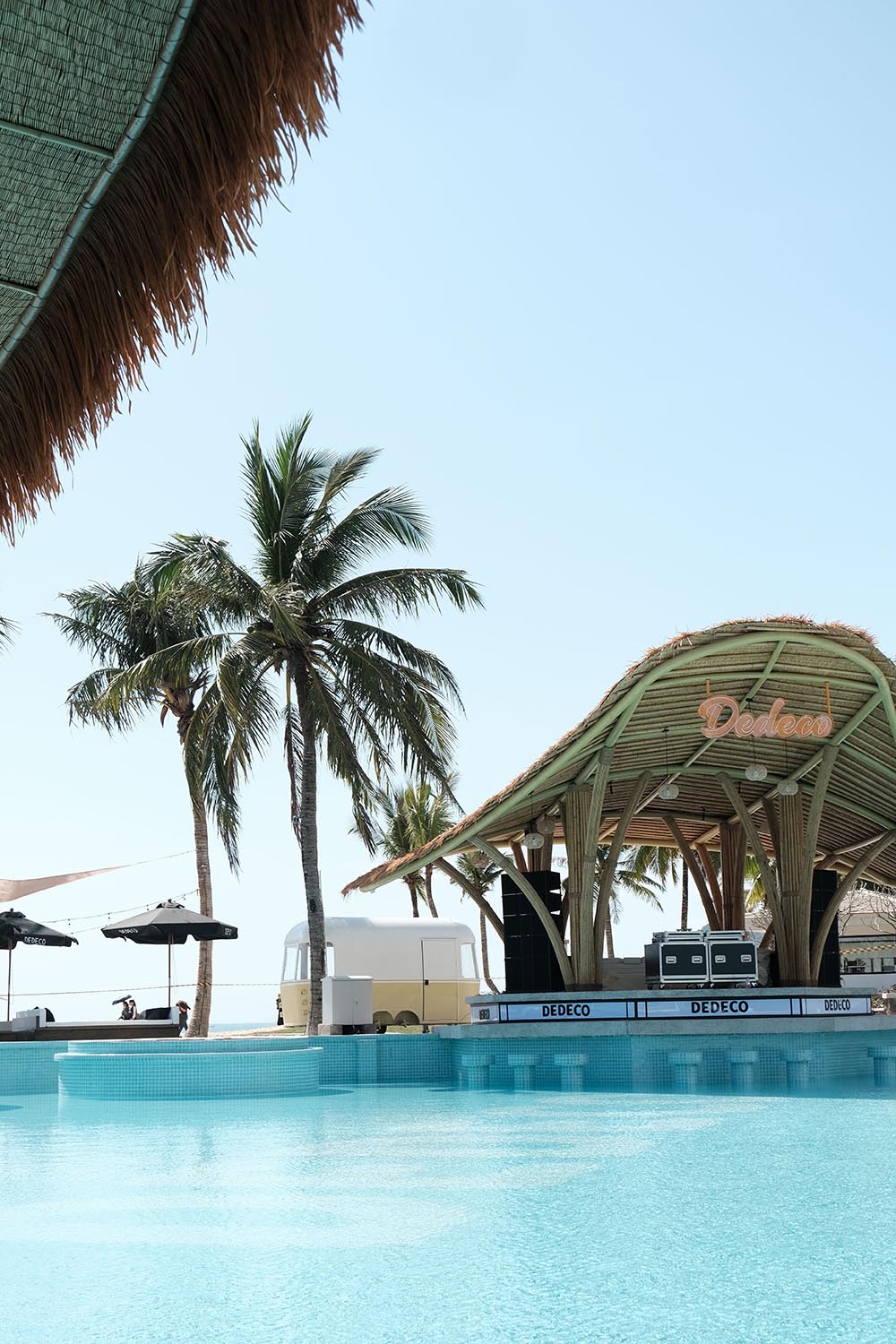 酒吧設計方案,酒吧設計,酒吧設計案例,酒吧裝修,海邊酒吧設計,現代風格酒吧設計,海南萬寧神州半島DEDECO Beach Club酒吧,海南萬寧,Basistudio本所設計