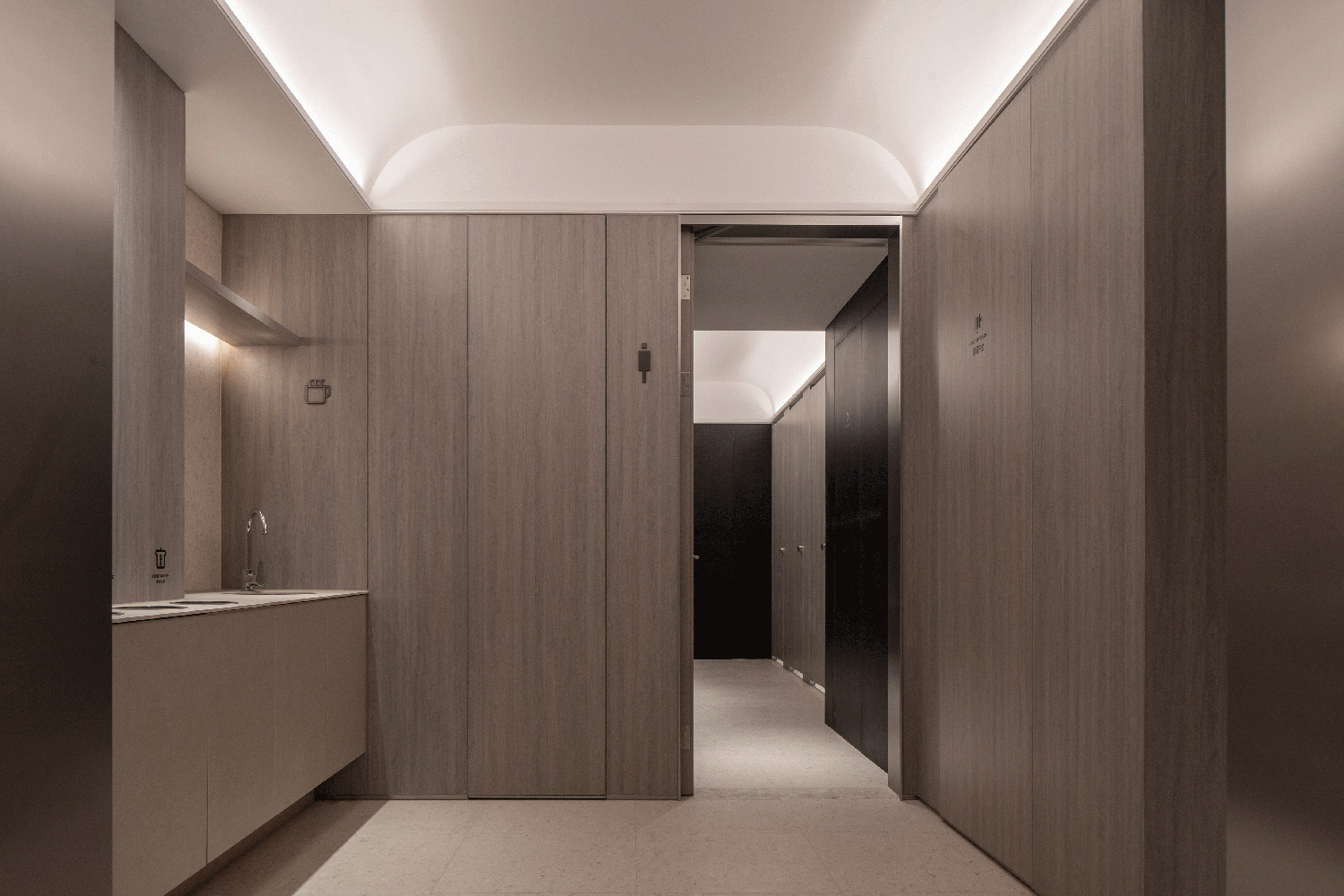 接待大堂設計,辦公樓接待大堂設計,電梯間設計,公共空間設計,辦公樓衛生間設計,杭州黃龍國際中心四期「微交互」擬態未來辦公方式,杭州,TOMO東木築造