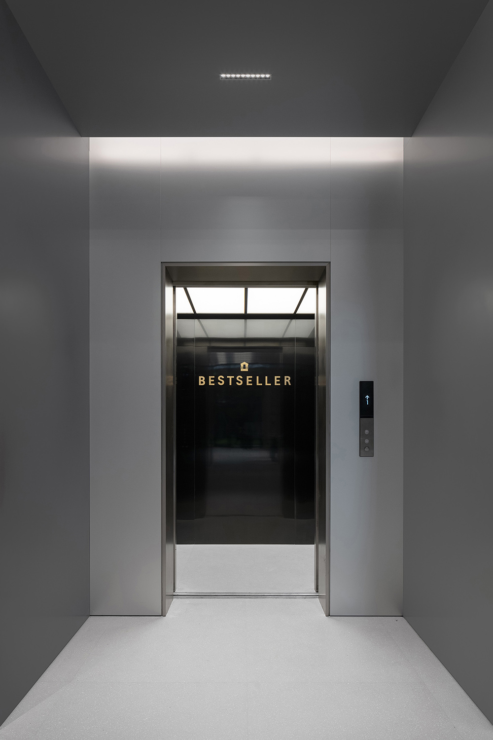 辦公室設計,辦公室設計案例,服裝公司辦公室設計,辦公室設計方案,開放式辦公室設計,直播間設計,服裝公司直播間設計,辦公室裝修,綾致時裝杭州直播空間,杭州,艾舍爾設計