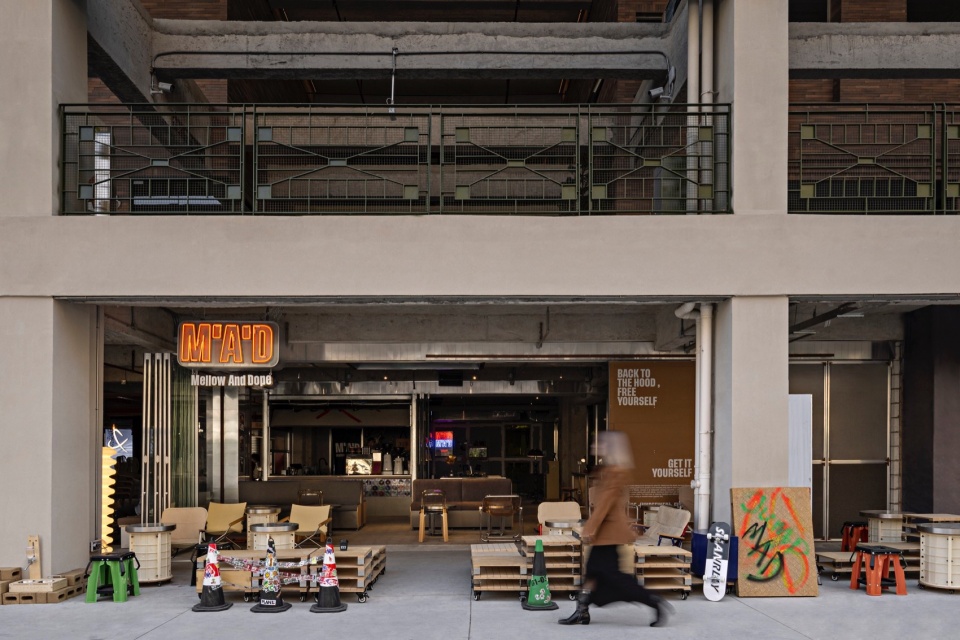 咖啡廳設計,街邊酒吧設計,酒吧設計方案,酒吧設計,日咖夜酒,日咖夜酒空間設計,酒吧設計案例,深圳MAD咖酒食,深圳,,SORA索拉設計