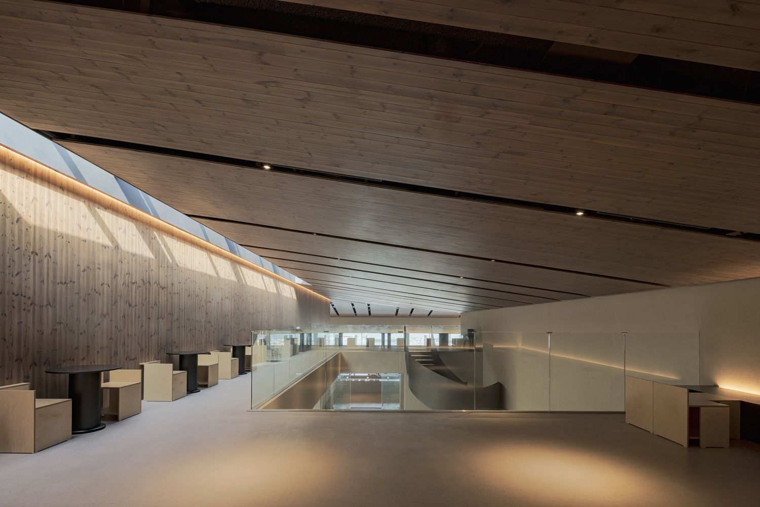 咖啡廳設計,咖啡店設計,咖啡廳設計案例,咖啡廳設計方案,MTT,1490㎡,咖啡廳裝修,韓國,木浦市,SUKSAN Café