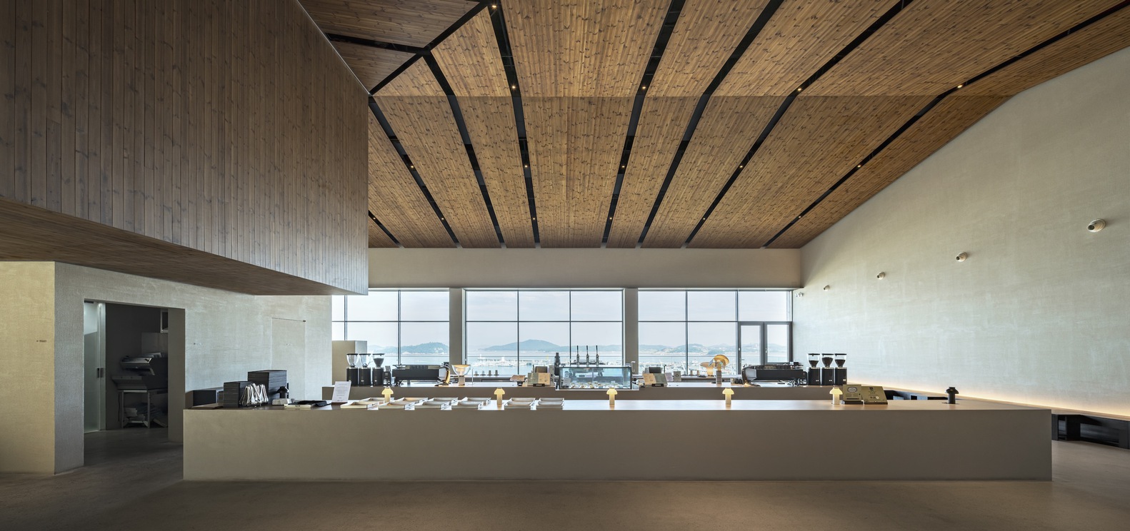 咖啡廳設計,咖啡店設計,咖啡廳設計案例,咖啡廳設計方案,MTT,1490㎡,咖啡廳裝修,韓國,木浦市,SUKSAN Café