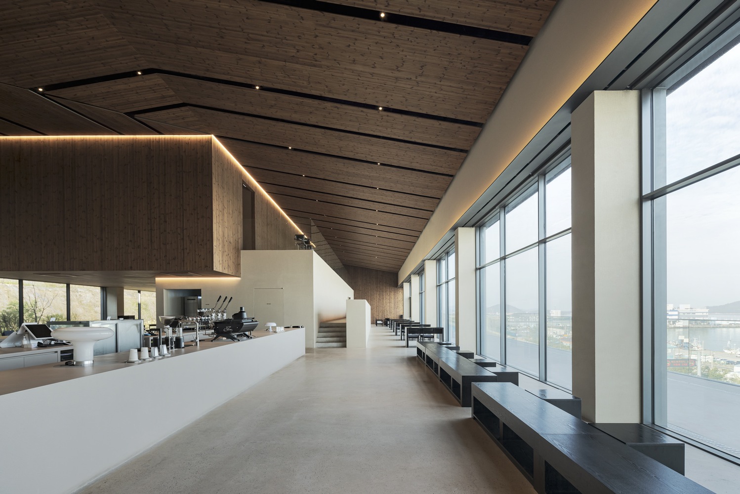 咖啡廳設計,咖啡店設計,咖啡廳設計案例,咖啡廳設計方案,MTT,1490㎡,咖啡廳裝修,韓國,木浦市,SUKSAN Café