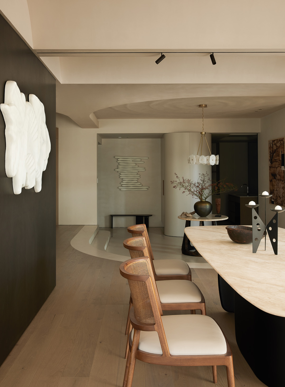 住宅設計,大平層設計,現代風格大平層設計,360㎡大平層設計,360㎡,奶油風住宅,微水泥,奶油風軟裝,大平層設計案例,大平層設計方案,深圳,深圳大平層光影敘境,時光築造空間設計