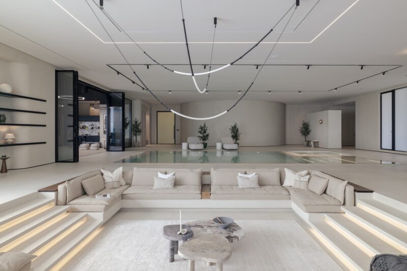 Studio Shizen | 800㎡,阿聯酋迪拜高端別墅泳池+健身房翻新