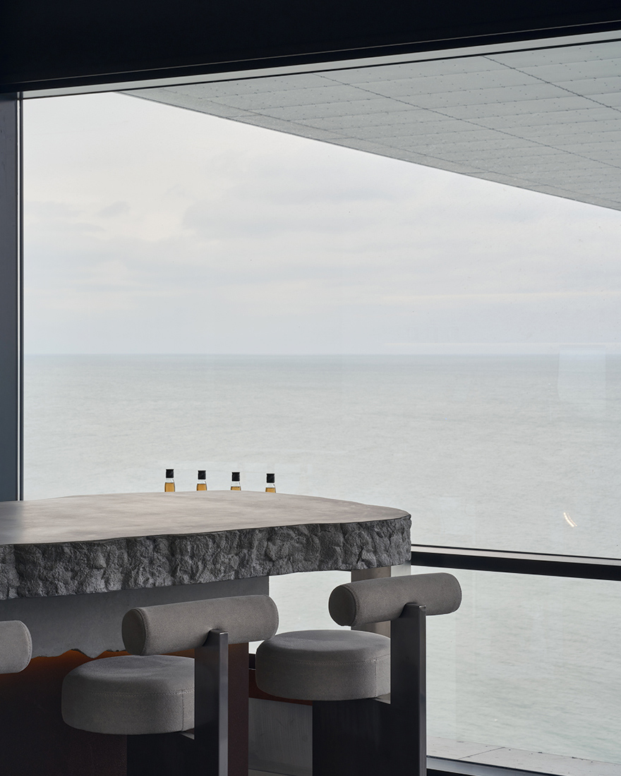 餐廳設計,休閑餐廳設計,餐廳裝修,餐廳設計案例,Line Design Studio,餐廳設計方案,加裏寧格勒,酒吧餐廳