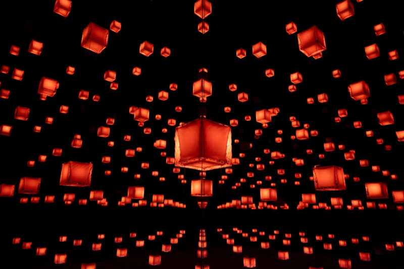 Preciosa Lighting 寶仕奧莎照明 x 2024米蘭設計周 | 像素燈光矩陣 – 光、音樂與懷舊