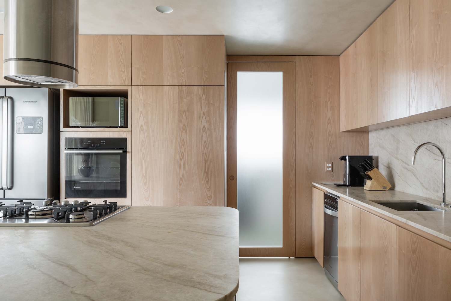 住宅設計,公寓設計,Play Arquitetura,巴西,聖保羅,公寓設計案例,公寓設計方案,微水泥,150㎡