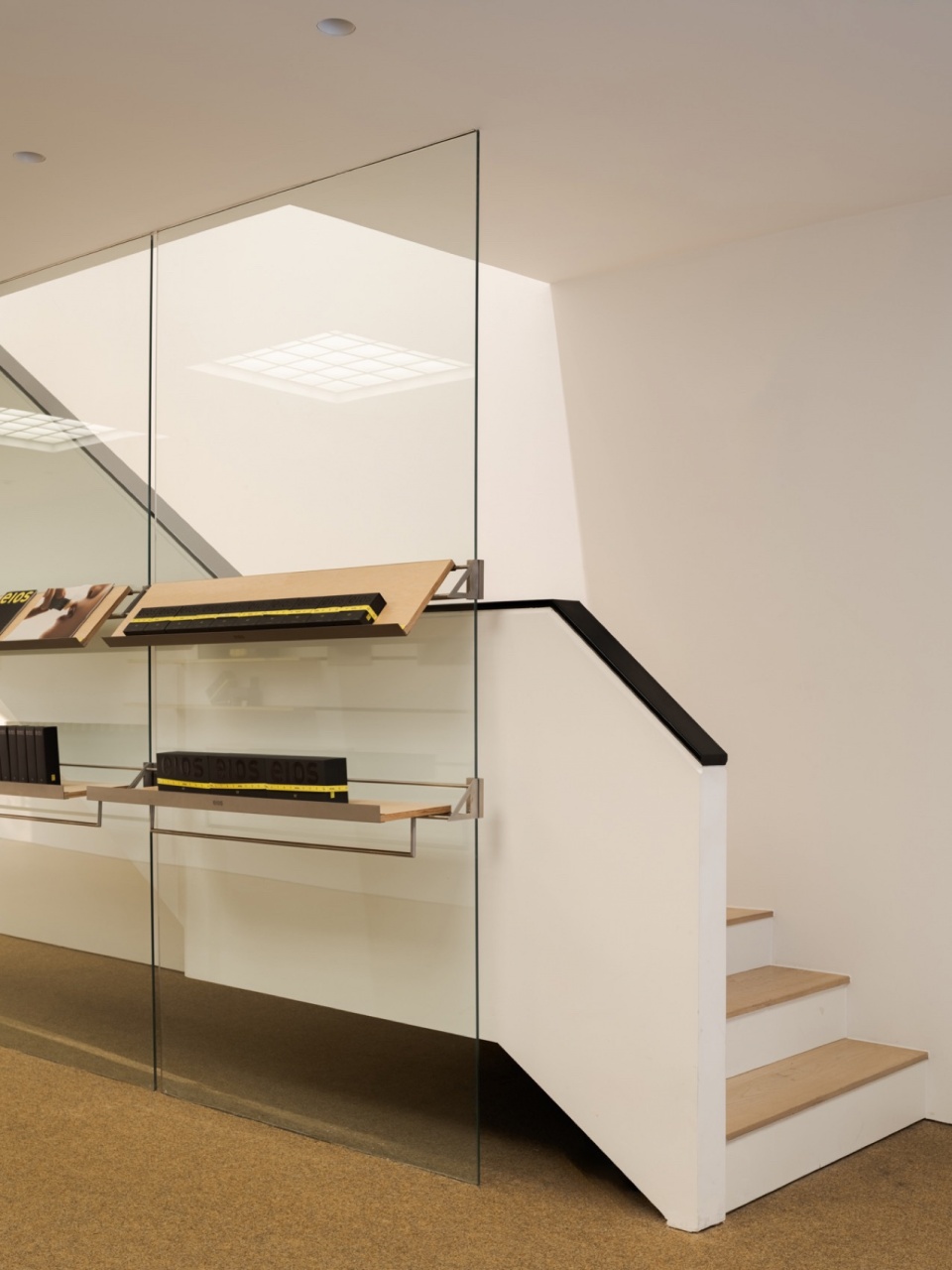 商店設計,spa,按摩店設計,零售店設計,產品零售店設計,零售店設計案例,零售店設計方案,身體護理品牌eios,上海,上海eios東平路店,何以設計hoii design