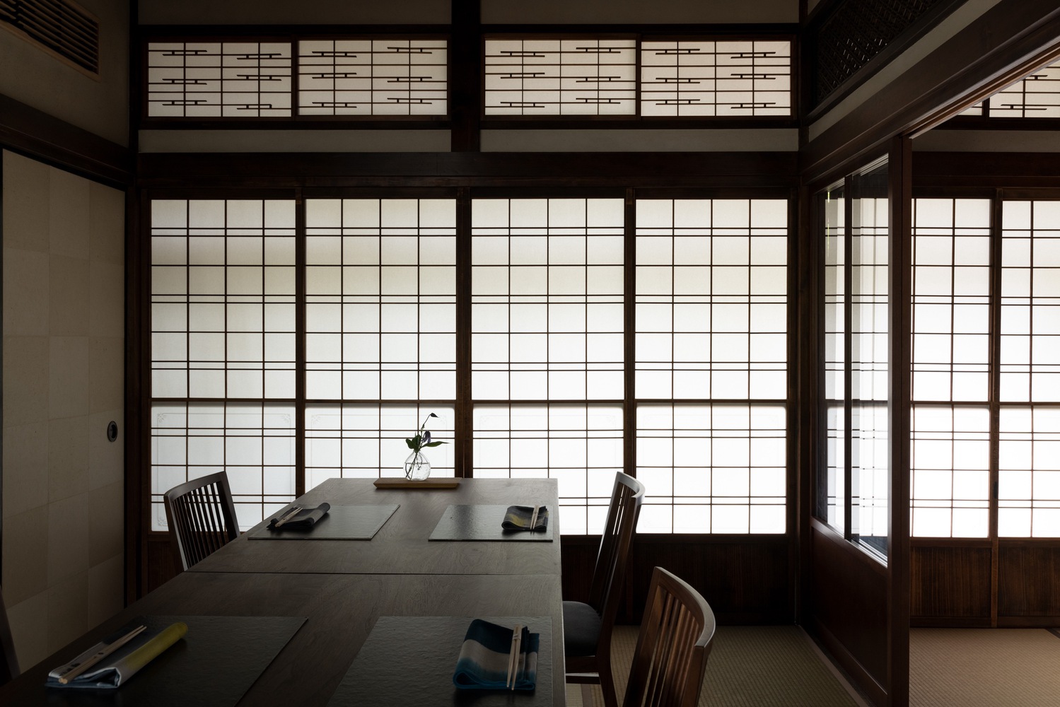 日料店設計方案,日料餐廳裝修,休閑餐廳設計,Buttondesign,餐廳設計,日式餐廳,日式料理,板垣日料餐廳,日本,Washoku Itagaki Restaurant