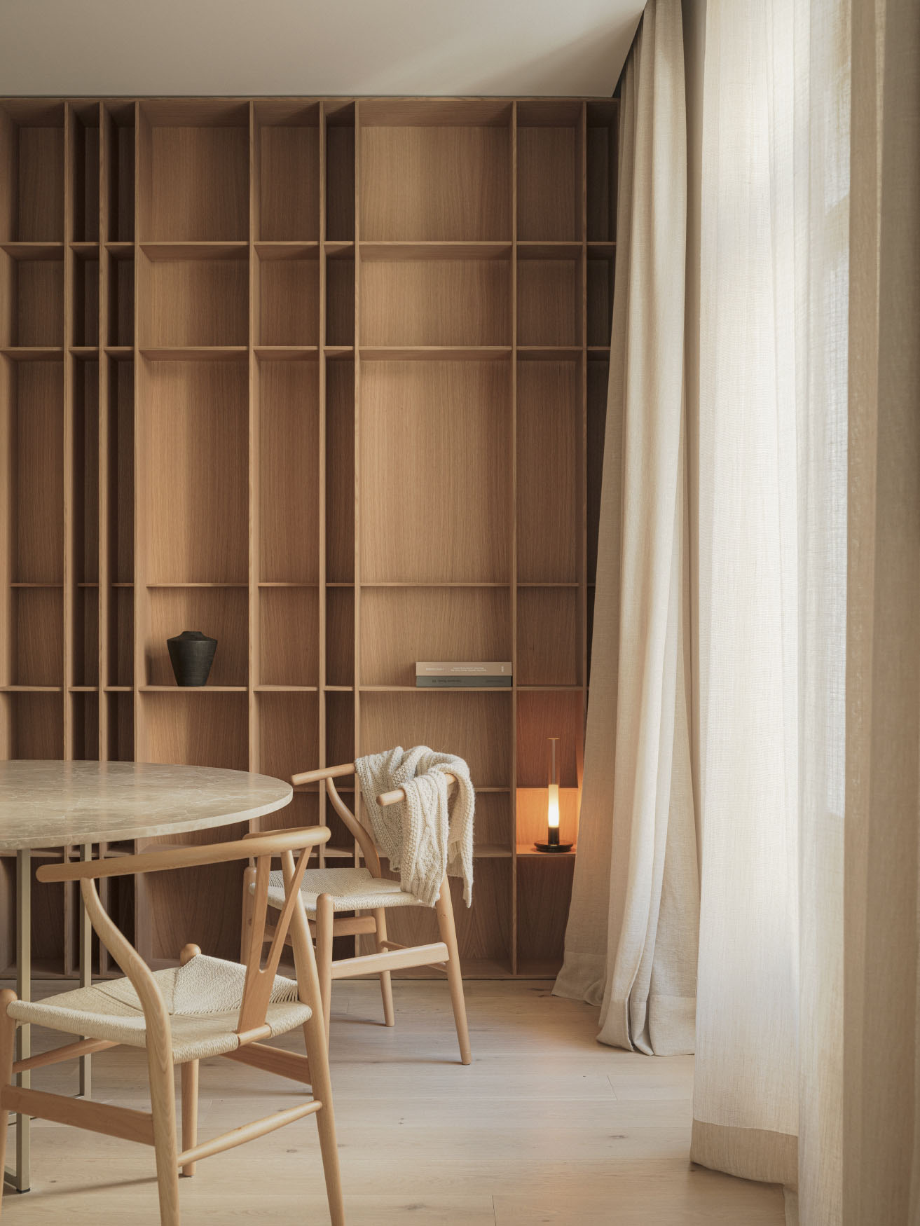 NOS Arquitectura,住宅設計,極簡主義,西班牙,住宅設計案例,巴倫西亞,極簡風格,原木色