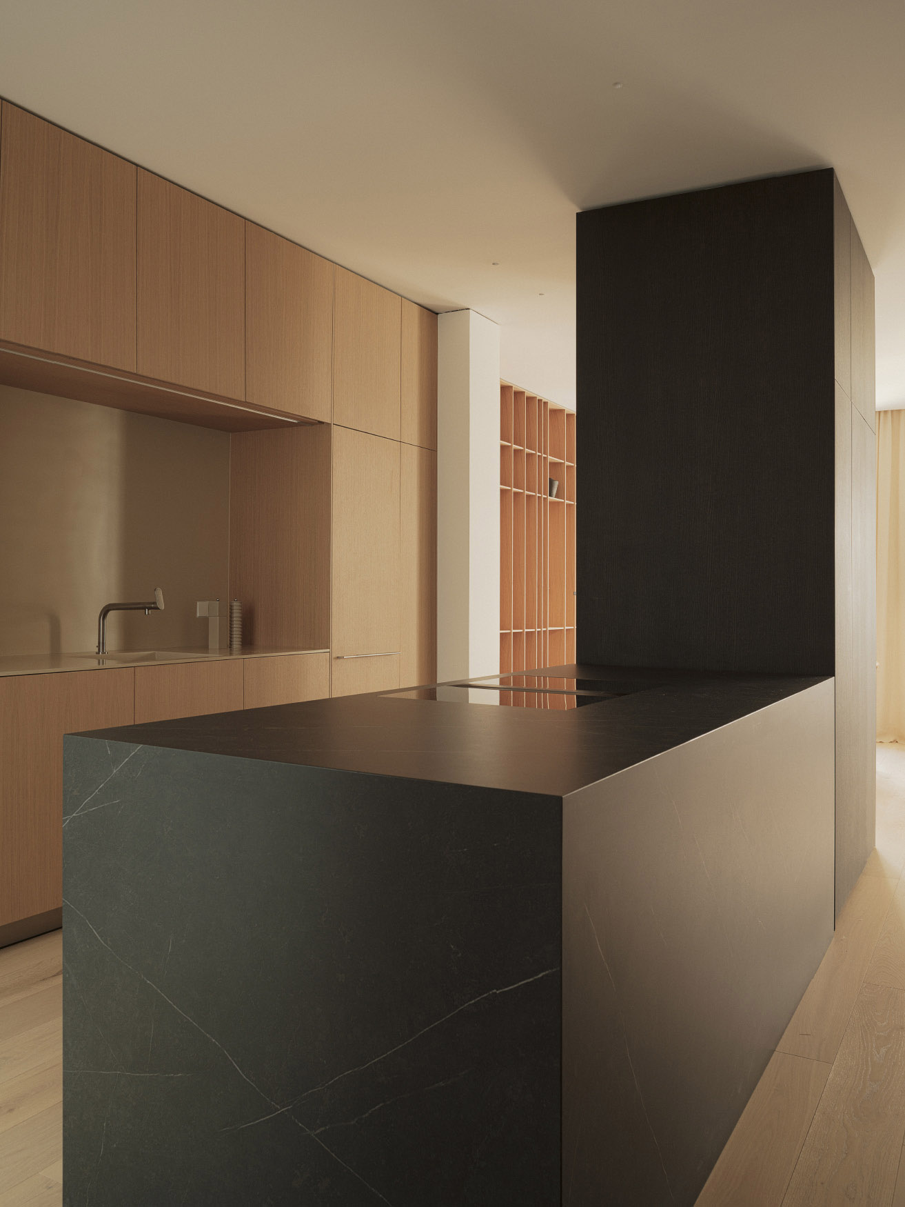 NOS Arquitectura,住宅設計,極簡主義,西班牙,住宅設計案例,巴倫西亞,極簡風格,原木色